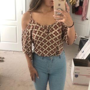 Patterned Cold-shoulder Blouse